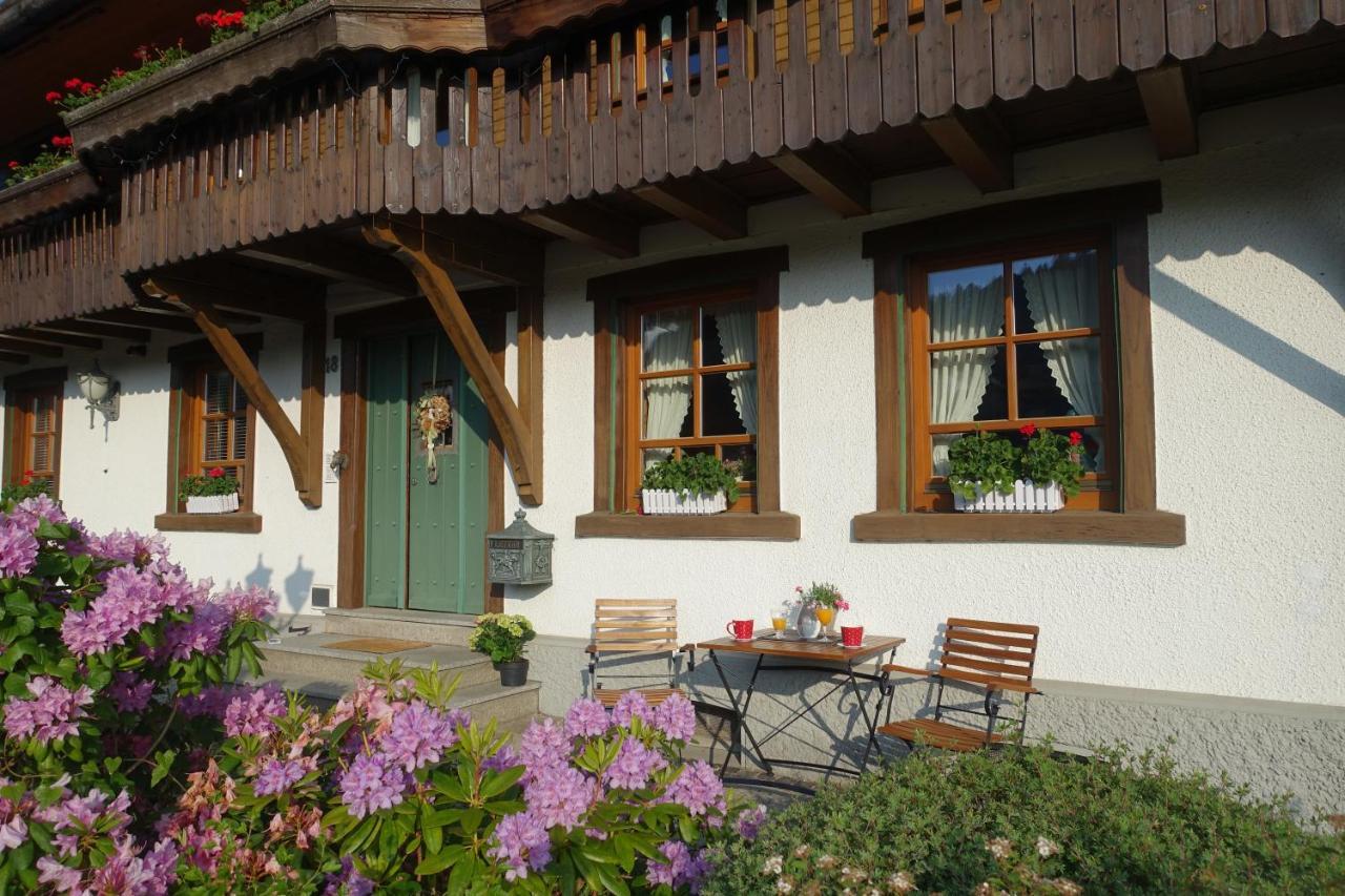 Hollhouse - Bed & Breakfast ฮินเทอร์ซาร์เทน ภายนอก รูปภาพ