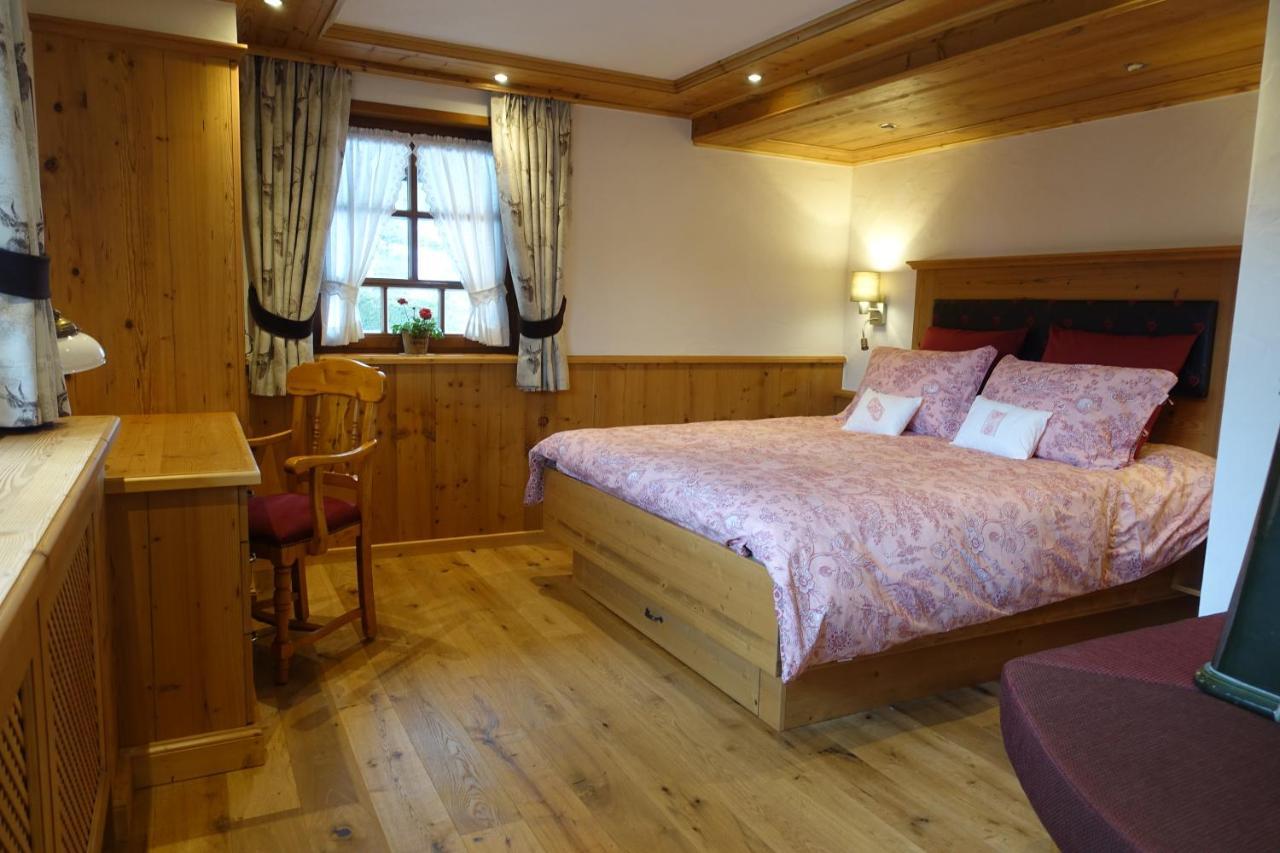 Hollhouse - Bed & Breakfast ฮินเทอร์ซาร์เทน ภายนอก รูปภาพ